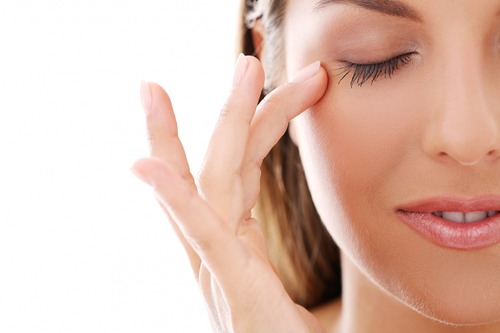 Blepharoplasty Aesthetics